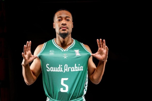 燃尽了！拉赫曼鏖战42分钟 23中12空砍33分5板4助1断+8三分