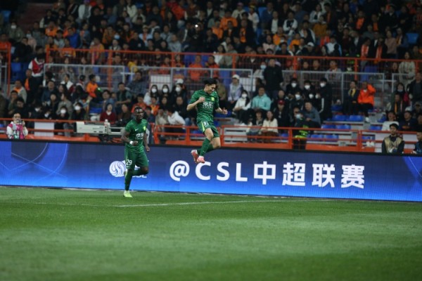 曹永竞谈击败浙江队：主教练换我上场想加强进攻，感谢防线队友