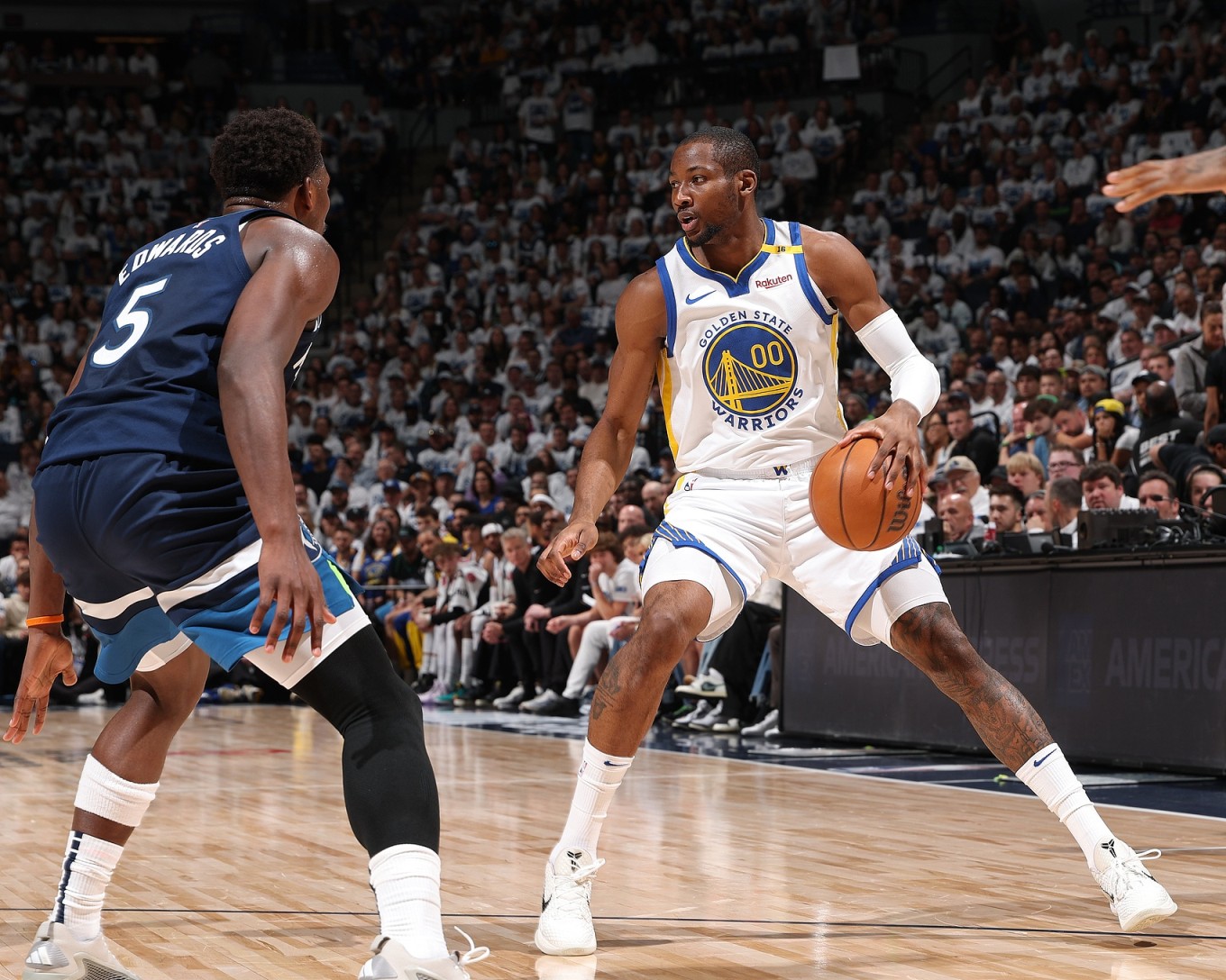 Slater：勇士希望霍福德能在关键时刻提供空间 这将有利库明加